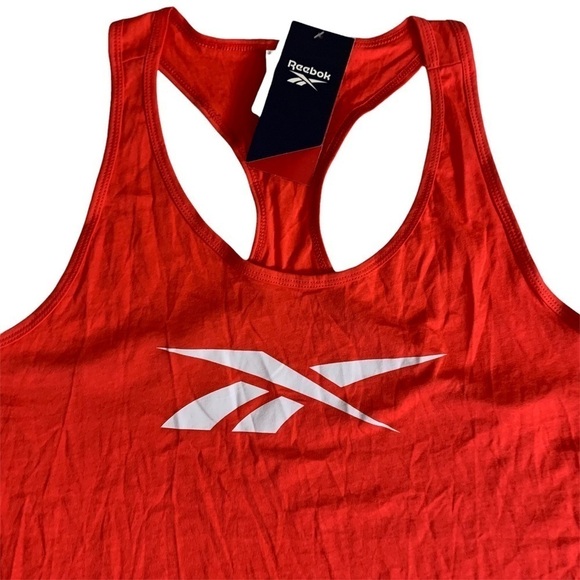 Reebok New With Tags Red TE Graphic Tank Size Large Women’s - Picture 3 of 9